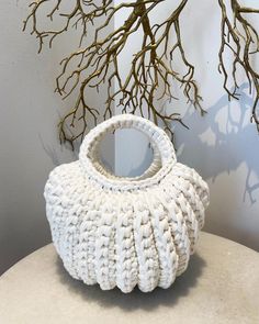 The Shell Handbag in Medium. This bag is 100% handmade to perfection each stitch is made with love ensure the bags are made to a high quality & immaculate finish Diy Crochet Bag, Shell Bag, Top Handle Bags, Bag Crochet, Crochet Handbags, Diy Crochet, Crochet Bag, Purses And Handbags, Top Handle