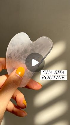 His Sha Routine, Benefits Of Face Massage, Hua Sha Massage, Gua Sha Under Eye Bags, Morning Gua Sha Routine, Face Massage With Gua Sha, How To Guasha Your Face, Face Massage Gua Sha, Gua Sha Face Lift