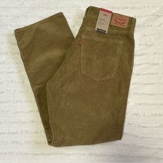 Condition: Brand New, With Tag Levi's Cotton Bottoms For Winter, Levi's Corduroy Bottoms For Spring, Levi's Cotton Winter Bottoms, Fitted Levi's Pants With Pockets, Full Length Corduroy Jeans With Pockets, Classic Fitted Corduroy Pants, Levi's Straight Leg Winter Bottoms, Full Length Corduroy Jeans, Fitted Classic Corduroy Pants