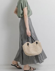 Features: Item: Loose Casual Plaid Skirt Gender: Women Material: Cotton. Linen Process: / Style: Loose. Casual Season: Spring. Autumn. Summer Color: Black Size: One Size Size Length(cm) Hem Waist(cm) Hip(cm) One Size 88 / 68-80 97 Summer Plaid Pleated Skirt, Summer Tiered Skirt For Picnic, Casual Houndstooth Skirt For Summer, Summer Lined Skirt For Picnic, Gingham Skirt For Summer Picnic, Summer Gingham Skirt For Picnic, Casual Tiered Skirt For Picnic, Casual Tiered Skirt For Picnics, Summer Picnic Lined Skirt