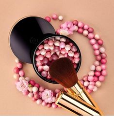 Oriflame Makeup, Bronzing Pearls, Beauty Logo Makeup, Giordani Gold, Oriflame Beauty Products, Different Skin Tones, Blush On, Beauty Companies, Beauty Nature