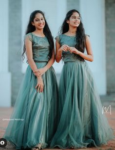 Fashion Frocks, Pretty Formal Dresses, New Model Dress, Simple Frock, Stitching Designs, Tulle Skirts Outfit, Long Skirt And Top, Simple Kurti, Simple Frock Design