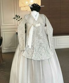 Hanbok Traditional Princess, Wedding Hanbok, Classy Gowns