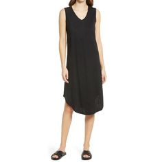 New With Tags Msrp $49 Caslon Shirttail Tank Dress In Black Make It Easy In This Comfy Cotton-Modal Tank Dress Styled With A Dipped Neckline, Flattering Center Seams And A Curved Shirttail Hem. V-Neck Sleeveless Curved Hem Unlined 60% Cotton, 40% Modal Machine Wash, Tumble Dr Size Small Approximate Flat Lay Manual Measurements Bust 18" Hips 20" Length 42" Black Longline Daywear Dress, Black Longline Dress For Daywear, Black Longline Dress For Spring, Black Longline Dresses For Spring, Black Shift Midi Dress In Cotton, Casual Black Cotton Midi Dress, Casual Black Midi Dress For Daywear, Black Cotton Midi Dress Casual Style, Black High-low Hem Spring Dress