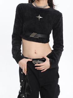 Size(cm) Length Shoulder Bust Sleeve S 34 33 68 56 M 35 34 70 57 L 36 35 72 58 Size: S M L fabric: other Color classification: black white Market Year/Season: Fall 2022 Sleeve Length: Long Sleeve Length: Regular Twinkle Star, Fall 2022, Runway Models, White Crop Top, Cropped Top, Black Crop Tops, Waist Belt, Black White, Solid Color