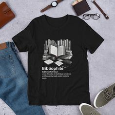 a black t - shirt with the words bibliophile printed on it