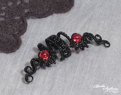 red & black GOTHIC EAR CUFF wire wrapped ear cuff by bodaszilvia Gothic Jewelry, Wire Wrapped Jewelry, Ear Piercings, Wire Wrapping, Ear Cuff, Black And Red, Cuff, Gifts For Her, Red