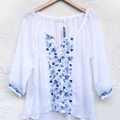 Smoke-Free & Pet-Free Spring Blouse With Floral Embroidery And 3/4 Sleeves, Spring Embroidered Flowy Top, Embroidered Flowy Spring Top, Flowy Embroidered Spring Tops, Spring Flowy Blouse With Floral Embroidery, Flowy Blouse With Floral Embroidery For Spring, Summer Blouse With Floral Embroidery And 3/4 Sleeve, Summer Embroidered Tops With 3/4 Sleeves, Summer Tops With Floral Embroidery And 3/4 Sleeve