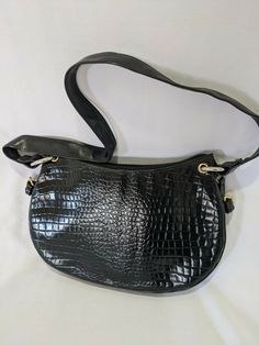 Jaclyn Smith Women's Shoulder Handbag Small Black Purse. Condition is "Pre-owned". Shipped with USPS Priority Mail. Vintage Black Hobo Shoulder Bag, Black Vintage Hobo Shoulder Bag, Black Vintage Everyday Hobo Bag, Vintage Black Hobo Bag For Everyday, Vintage Black Hobo Bag, Vintage Black Hobo Bag For Daily Use, Vintage Black Shoulder Bag For Shopping, Small Black Purse, Jaclyn Smith