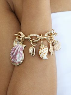 Materials 18k Gold Plated, Zinc, Steel, Shell Length 7" with a 1.5" chain extender Closure Clasp Oceanic Jewelry, Beach Goddess, Mermaid Vibes, Preppy Jewelry, Mermaid Tears, Mermaid Bracelet, Coastal Vibes, Mermaid Jewelry, Back Necklace