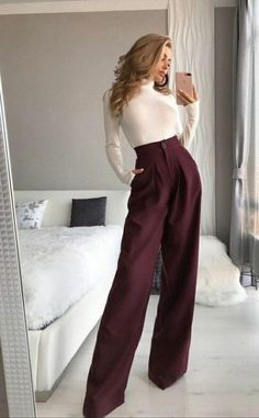 High Waisted Trousers Outfit Classy Chic, Palazzo Pants Outfit Formal, Modest Vegas Outfit Ideas, Dress Pant Outfits, Business Meeting Outfits For Women, Company Dinner Outfit, Outfit Pantalon Vino, High Waisted Trousers Outfit, Company Christmas Party Outfit