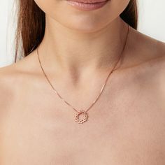 18 kt rose gold crown of thorns pendant intricately woven onto a box chain with adjustable slider. Rose Gold Crown, Crown Of Thorns, Meaningful Jewelry, Gold Crown, Rose Gold Necklace, Box Chain, Gold Plated Jewelry, Chain Pendants, Jewelry Plate