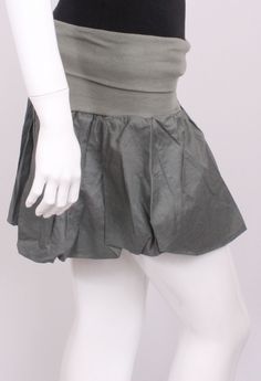 Ladies Mossimo Apparel Green Olive Stretch Skirt Xxl Stretch Cotton Mini Skirt For Party, Cotton Mini Skirt With Lining, Casual Cotton Full Mini Skirt, Stretch Cotton Pleated Skirt, Casual Gathered Skirt For Party, Casual Full Skirt Skort For Party, Stretch Cotton Pleated Mini Skirt, Cotton Stretch Pleated Mini Skirt, Casual Cotton Skort With Full Skirt