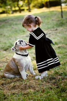 Dogs And Kids, English Bulldog, 귀여운 동물, Mans Best Friend, Animals Friends, Animals For Kids, Dog Love, Puppy Love