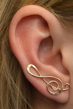 Treble Clef Ear Climber Ear Wrap Ear Cuff Ear Crawler Gold Ear Climbers, Ear Lobe Piercings, Silver Ear Climbers, Ear Crawler, Earring Pins, Ear Climber, Ear Climbers, Treble Clef