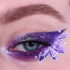 #Tintark #makeup #makeuplooks #wakeupandmakeup #makeupaddict #eyelook #eyetattoo #eyelashextensions #wow #fancy #purple #star Rave Makeup, Eye Makeup Pictures, Eye Makeup Designs, Colorful Eye Makeup, Edgy Makeup