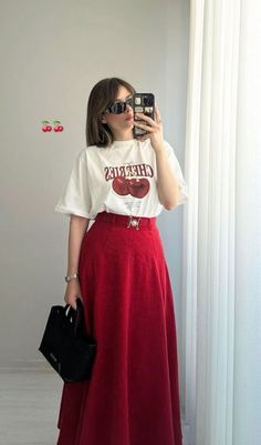 Dressy Casual Outfits, Effortless Outfit, Red Skirt, Outfit Trends, Red Style, Versatile Outfits