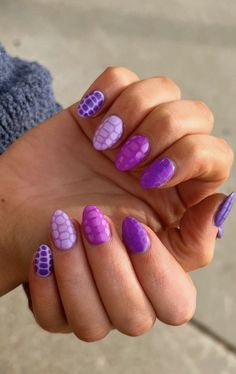 Purple Blooming Gel Nails, Trip Nails, Cutesy Nails, Acrylic Nails Almond Shape, Teen Nails, Blooming Gel, Retro Nails, Purple Prom, Hippie Nails