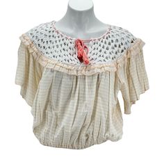 Free People Allora White Peach Combo Short Sleeve Ruffled Blouse Sz: Medium Msrp: $98 Style: Allora Ruffled Blouse Gauzy Boho Crochet Neckline: Scoop Color: White Peach Closure: Pullover Material: 100% Cotton Measurements: Bust - 25” Underarm To Hem - 11” Length - 18” Waist - 16” All Measurements Are Taken While Garment Is Laying Flat And Are Approximate Condition: New Without Tags 289 Beige Summer Peasant Top For Daywear, Summer Beige Peasant Top For Daywear, Ruffle Sleeve Tops With Lace Trim For Summer, Beige Peasant Top For Summer Daywear, Cotton Peasant Top With Ruffles For Vacation, Cream Casual Peasant Top For Spring, Peach Tops For Spring Daywear, Summer Tops With Lace Trim And Ruffle Sleeves, Feminine Beige Peasant Top For Summer