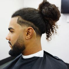 Long Hair Fade, Man Bun Haircut, Haircut Man, Blowout Haircut, Low Taper Fade Haircut, Undercut Long Hair, Taper Fade Haircut, Tapered Haircut