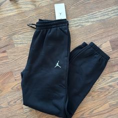 Nwt Joggers Fleece Interior Super Warm Drawstring Waist Boys Size Large 12/13 Sweatpants Ans Jordans, Jordan Sweatpants, Jordan Joggers, Mens Black Sweatpants, Men’s Nike Sweatpants, Kids Jordans, Kids Bottoms, Mens Pants, Kids Shop