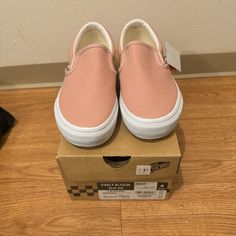 Vans Size 4 New Only Tried On Spring Slip-on Sneakers For School, Vans Pink, Van Color, Shoes Vans, Vans Shoes, Kids Shoes, Kids Shop, Shoes Sneakers, Size 4