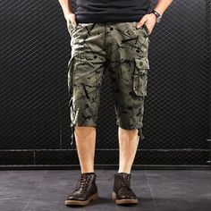 Cargo shorts Mens Cargo Shorts, Camouflage Shorts, Shorts Fashion, Puppy Clothes, Safari Style, Mens Cargo, Cargo Shorts Men, Trouser Style, Blazer With Jeans