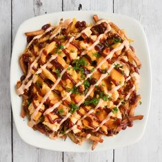 Low-FODMAP Loaded Barbecue Chicken French Fries; Gluten-free | Rachel Pauls Food Gluten Free French Fries, Low Fodmap Chicken Recipes, Fodmap Slow Cooker, Fodmap Chicken Recipes, Comfort Food Dinners, Teriyaki Chicken Casserole, Low Residue Diet, Fodmap Chicken, Fodmap Recipes Dinner