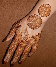 henna tattoo designs on the hand