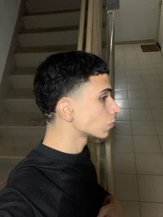 Taper Fade Alto, Men Short Hair Fade, Crew Cut Haircut, Fade Haircut Designs, Taper Fade Short Hair, Taper Fade Curly Hair, Fade Haircut Styles, Buzz Cut Hairstyles