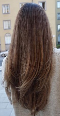 Classic Haircut Women Long, Round Layers Haircut Medium Straight, Layers In Brown Hair Straight, Round Layers On Straight Hair, Straight Brown Layered Hair, Light Brown Hair With Highlights Straight Long Layered, Haircuts For Long Hair With Layers, Haircuts Straight Hair