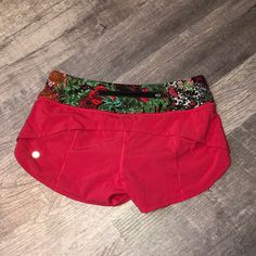 Beautiful Comfy Stretchy Price To Sell&Firm Shorts Lululemon, Poshmark Finds, Dream Style, Lululemon Shorts, Swag Shoes, Athletic Outfits, Cute Shorts, Outer Banks