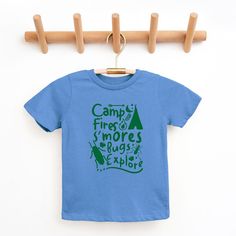 Looking for a cute tee for your kids? We have the perfect Camp Fire S'mores graphic tee addition to their closet! Also available in youth tees. Blue Crew Neck Top For Camping, Blue Cotton Tops For Camping, Camp Shirt Designs, Camp Shirts, 4 Birthday, Daisy Girl Scouts, Daisy Girl, Camp Fire, Kids Church