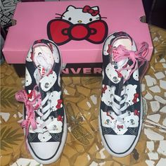 Nib Hello Kitty Black Converse X All Star Chuck Taylor Low Canvas Size 7 Cute Black Lace-up Sneakers, Black Cute Low-top Sneakers, Cute Black Low-top Sneakers, Converse Slip On, Hello Kitty Black, Converse Shoes Womens, Converse Low Tops, Floral Sneakers, Converse White