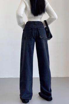 Item Type: PantsMaterial: DenimPattern: PatchworkLength: Full LengthClosure Type: Button FlyColor: Light Blue. Dark Blue. BlackSize: XS.S.M.L Size(cm) Pants Length Waist Hip XS 106 58 90 S 107 62 94 M 108 66 98 L 109 70 102 Loose Straight Jeans, Denim Pattern, Denim Patterns, Rhinestone Dress, Dress Satin, Color Light Blue, Black Xs, Pants Length, Bandage Dress