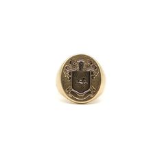 This is part of Chairish’s Fine Jewelry assortment.  This is a powerful 14k gold signet ring circa 1900. The signet is carved in wonderful detail and complex imagery. In the centre is a shield with a prancing lion amidst a background of three ladders. Above the shield is a knight’s helmet with a scrolling foliate, and below it is a banner with the words “Proprium deus et patrium” (which translates to “God and Patriotism”). This signet makes for a strong, powerful image that conveys valour and de Gold Oval Signet Ring With Coat Of Arms, Classic Hallmarked Signet Ring For Commemoration, Luxury Yellow Gold Signet Ring With Coat Of Arms, 14k Gold Timeless Signet Ring Collectible, Classic Yellow Gold Engraved Ring With Coat Of Arms, 14k Gold Timeless Signet Ring For Collectible, Timeless 14k Gold Signet Ring For Collectors, Luxury Yellow Gold Coat Of Arms Signet Ring, Heirloom Oval Signet Ring With Coat Of Arms