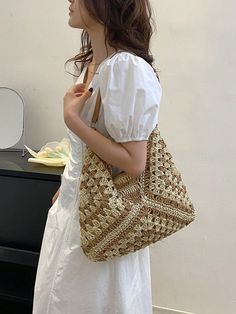 This chic and stylish large capacity Boho woven straw shoulder bag is the perfect tote for teen girls on the go! With its unique design and spacious interior, this bag is both fashionable and functional. Stay organized and look fabulous with this must-have accessory. Color : Khaki Bag Size : Medium Type : Straw Bag Pattern Type : Colorblock Pattern Type : Tribal Material : Straw Size Bag Height Bag Length Bag Width Handle Height one-size 30 35 1 28 Wicker Bags, Fairy Fashion, Black And Beige, Medium Tote, Boho Women, Woven Bag, Teen Girls, College Girls, Women's Summer Fashion