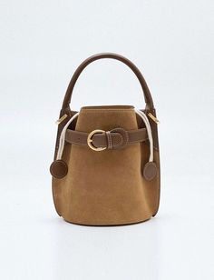 Stylish Real Leather Bucket Crossbody Bag Single Shoulder Handbag woyaza Functional Bag Design, Bucket Bags For Women, Leather Bag Making, Bag Design Ideas, Crossbody Leather Bag, Cloth Pouch, Stylish Purse, Bucket Bags, Women Crossbody Bag