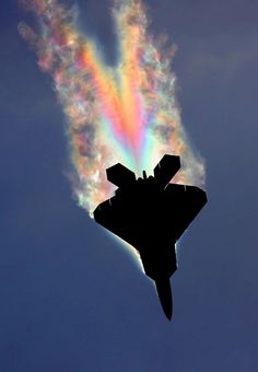 Photo Avion, Rainbow Pictures, Military Jets, Military Photos, Jet Plane, Fighter Planes, Military Aircraft, Helicopter