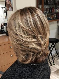 Blonde Layered Hair, Κούρεμα Bob, Modern Haircuts, Super Hair, Haircut For Older Women, Short Hairstyle