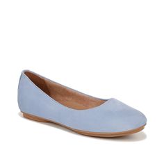 Naturalizer-Maxwell Ballet Flat The Maxwell ballet flat from Naturalizer is perfect for a 'casual and out' look. This slip-on is styled with luxe leather upper, Contour+ technology and responsive all-day cushioning. WHY You’ll Love IT: This style is from Naturalizer's True Colors collection: an inclusive spectrum of neutral tones that celebrates all women and the unique skin we're in. Available in an inclusive size range of tough-to-find sizes and widths for a custom-designed fit and feel for al Spring Flats With Arch Support For Everyday Use, Everyday Flats With Arch Support For Spring, Everyday Spring Flats With Arch Support, Spring Everyday Flats With Arch Support, Leather Slip-on Ballet Flats With Arch Support, Spring Leather Flats, Versatile Leather Slip-on Flats, Versatile Leather Flats For Spring, Everyday Leather Ballet Flats With Ortholite Insole