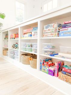 How To Organize Your Play Area — Life in Jeneral Playroom Closet, Desk Room, Kids Playroom Decor, Kids Room Organization, Playroom Ideas