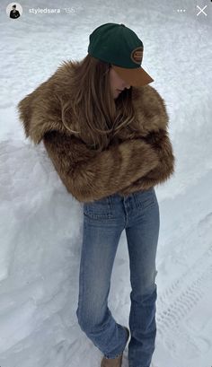 Snow Outfit, Cozy Pullover, Outfits With Hats, 가을 패션, Mode Inspiration, Winter Looks, Fall Winter Outfits, Fashion Killa