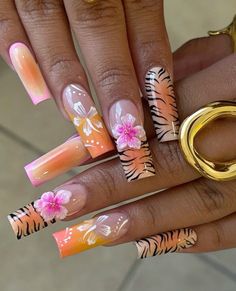 @tori_bb French Tips White, Lily Nails, Tiger Nails, Blooming Gel, Paint Nails, Miami Nails, Retro Nails, Airbrush Nails, Gel Nails Diy