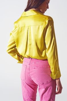 Upgrade your wardrobe with the luxurious Satin Shirt with Split Cuff in Lime Green. Made from 55% rayon, 43% viscose, and 3% spandex, this satin shirt offers a relaxed, oversized fit. The model wearing size S is 33-24-35 and 5'8'' tall. Featuring a wide collar neckline, long sleeves, and eye-catching split cuffs, this shirt is perfect for parties and other stylish occasions. Complete with a button placket for easy wear. Verde Lima, Satin Shirt, Oversized Style, Green Satin, Satin Material, Easy Wear, Button Placket, Oversized Fits, Lime Green