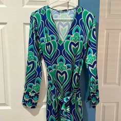 New, Never Worn, Excellent Condition Blue Printed Long Sleeve Dress, Blue Printed Stretch Dress, Stretch Blue Printed Dress, Blue Stretch Printed Dress, Multicolor Long Sleeve Maxi Dress, Blue Long Sleeve Printed Maxi Dress, Zara Fitted Long Sleeve Maxi Dress, Zara Green Swirl Dress, Blue Printed Long Sleeve Mini Dress