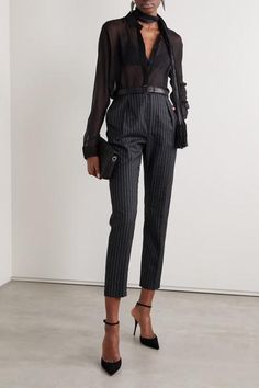 Pinstripe Pants Outfit, Book Office, Work Fits, High Fashion Looks, Shirt Tucked In, Pinstripe Pants, Kaia Gerber, Business Attire, Kate Moss