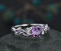 ***Purple is synonymous with romance, inspired by the lavender ocean, the vine design is dotted with tiny amethysts, and the girl's shyness comes to life. The main stone and the accent stones complement each other. Amethyst is the birthstone for February, and it can surprise the other person whether as an ordinary gift or a ring for love.***- Metal: Solid gold(10K/14K/18K white/yellow/rose gold ),925 sterling silver,platinum available- Main Stone: 6x6mm hexagon cut natural amethyst.- Accent Ston Heart Amethyst Ring, Amethyst Wedding Rings Silver, Amethyst Engagement Ring White Gold, Lavender Amethyst Engagement Ring, Amethyst Rings Engagement, Amethyst Wedding Ring Set, Purple Engagement Ring Silver, Purple Gem Ring, Silver Amethyst Ring