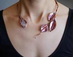 Copper Leaf Necklace/handmade Copper Necklace/copper Collar - Etsy Copper Necklace Handmade, Cosmic Rose, Leaves Jewelry, Branch Necklace, Metal Smithing, Copper Heart, Copper Leaf, Wire Jewelry Designs, Plate Necklace