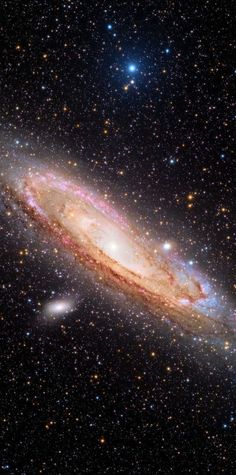 the andromidus spiral galaxy is seen in this image